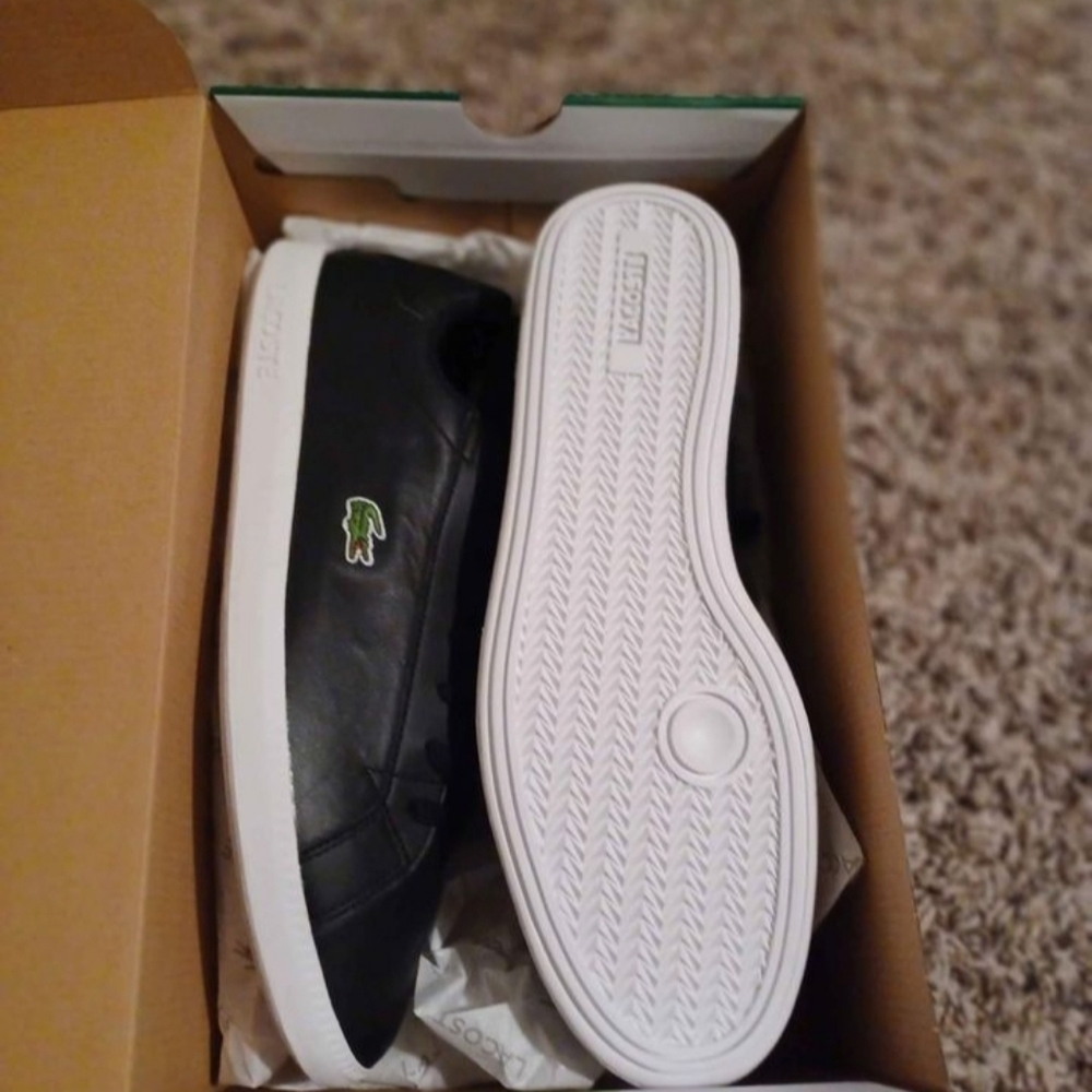 Mens Lacoste tennis shoes. Size 13. Brand new